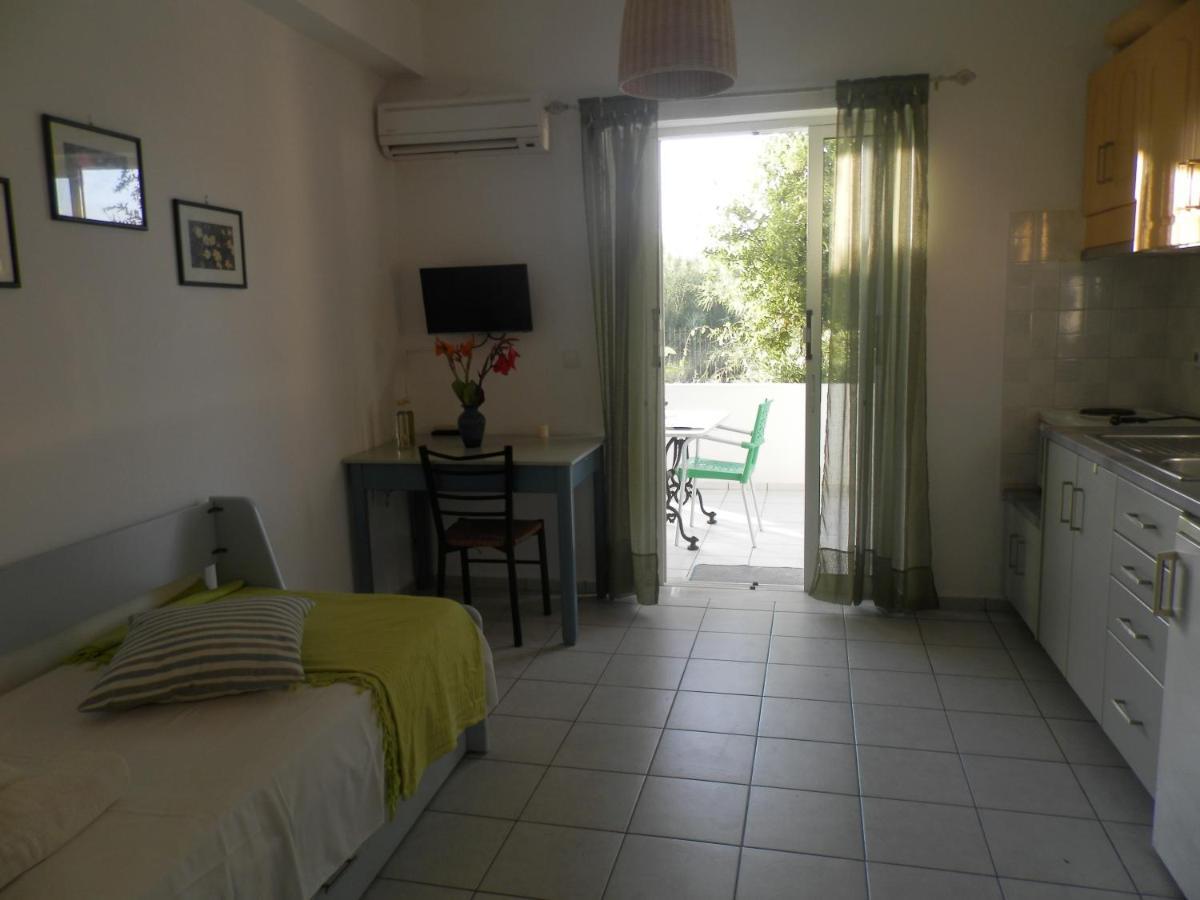 Silvi Mari Apartments Платанес Экстерьер фото
